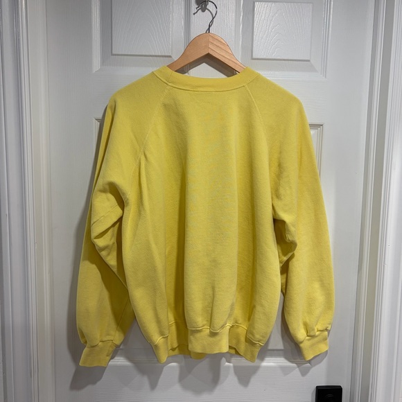 Hanes Vintage 80s Yellow Crewneck Long Sleeve Sweatshirt Strawberry Bow Cotton - Picture 3 of 5
